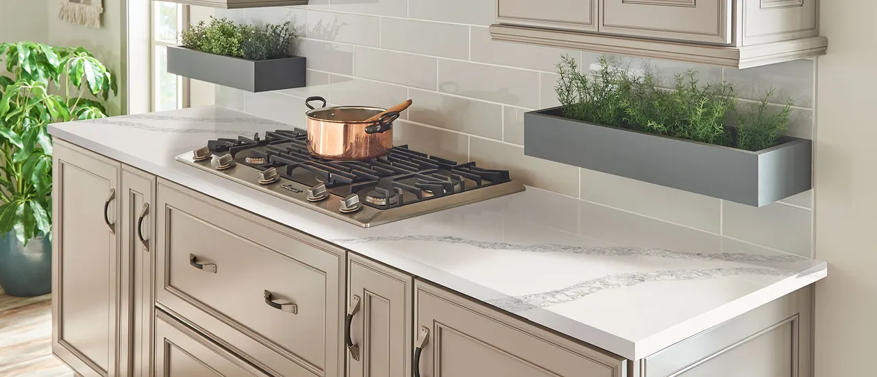 Calacatta Venice Quartz Countertop in Kitchen (1)