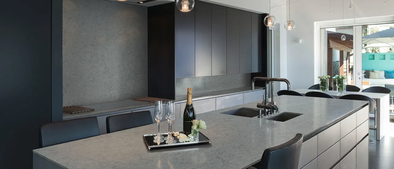 Galant Gray Quartz Countertop in Kitchen (1)