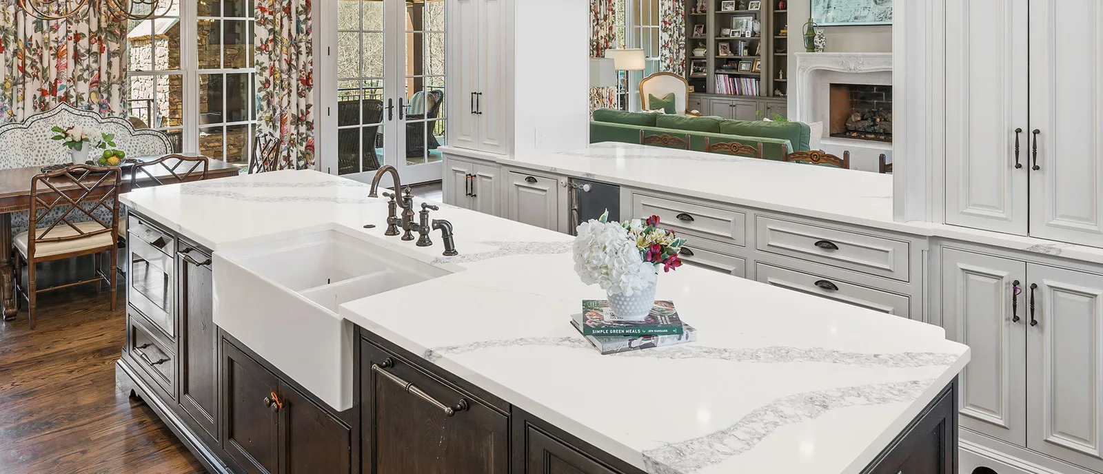 Calacatta Venice Quartz Kitchen Countertop
